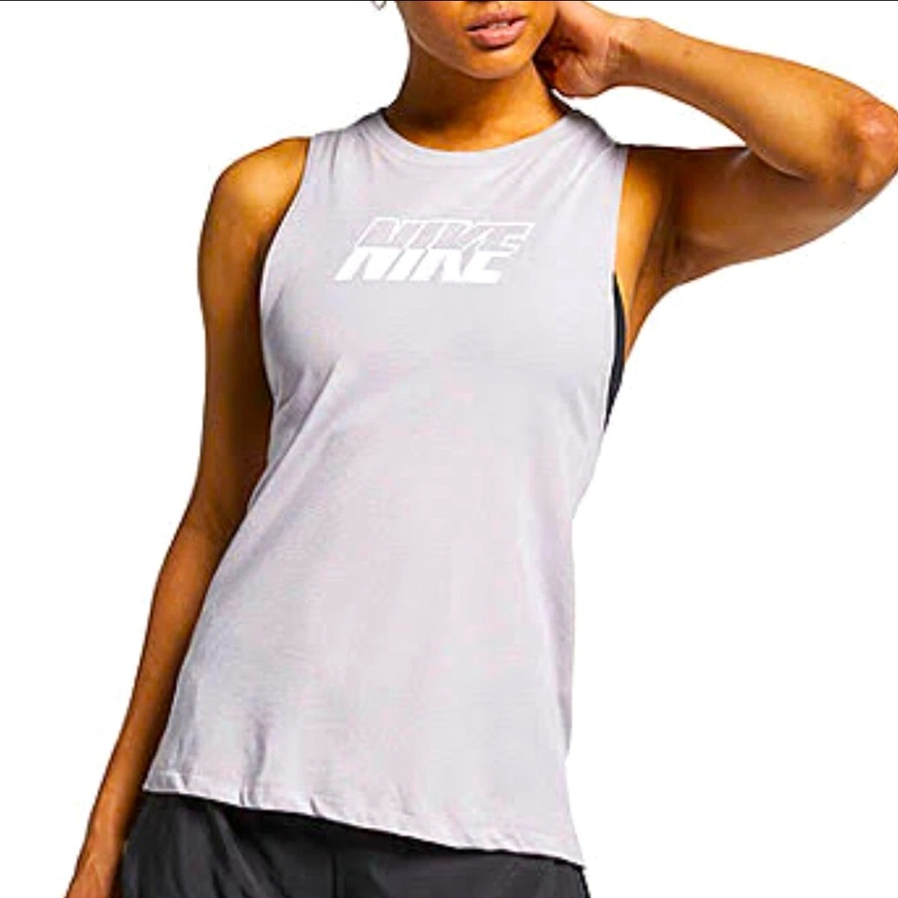 NIKE Graphic‎ Muscle Tank Women’s Size Large Gray Silver
